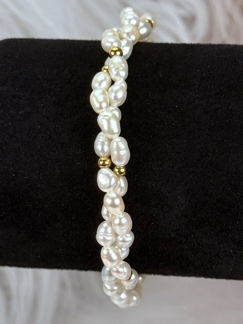 Vintage Avon Faux Pearl and Goldtone twisted Bracelet